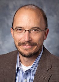 Kevin M Ayres headshot