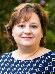 Laurie Zielinski headshot