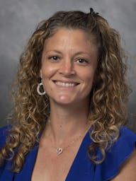 Laurie Achin headshot